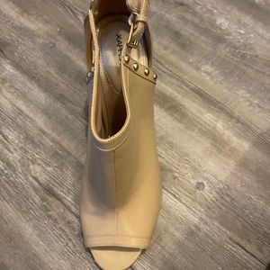 Cute black and white heels